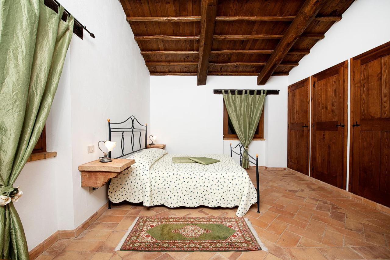Bed and Breakfast Casale Le Orme Тоди Экстерьер фото